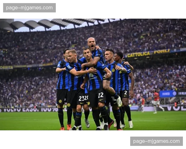 国际米兰客场2-0击败那不勒斯，将领先优势扩大至8分